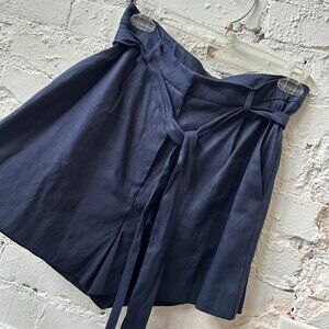 NWT Antonio Milani Navy Shorts with Tie Belt  size 6